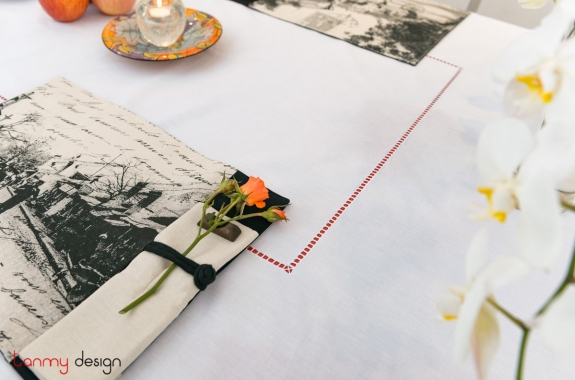 Table cloth - simple white